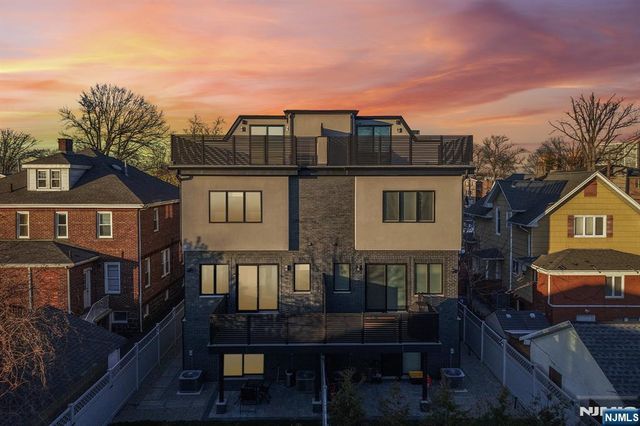 412 Lincoln Avenue, Cliffside Park, NJ 07010