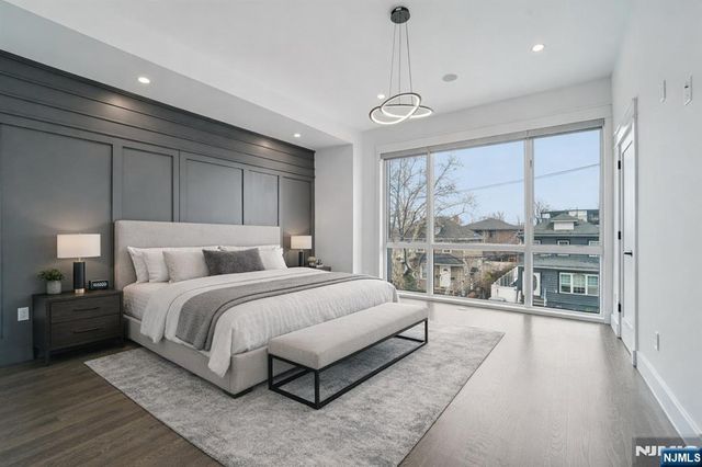 412 Lincoln Avenue, Cliffside Park, NJ 07010