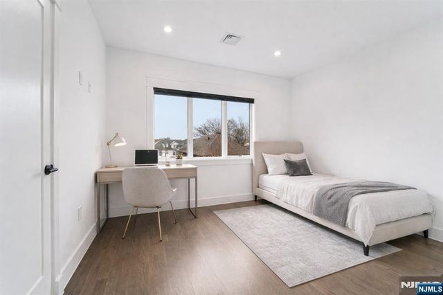 412 Lincoln Avenue, Cliffside Park, NJ 07010