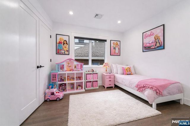 412 Lincoln Avenue, Cliffside Park, NJ 07010