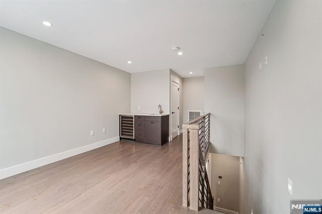 412 Lincoln Avenue, Cliffside Park, NJ 07010