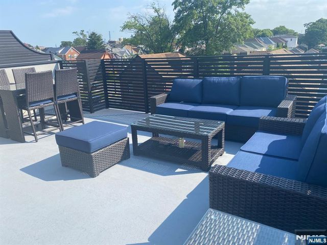 412 Lincoln Avenue, Cliffside Park, NJ 07010