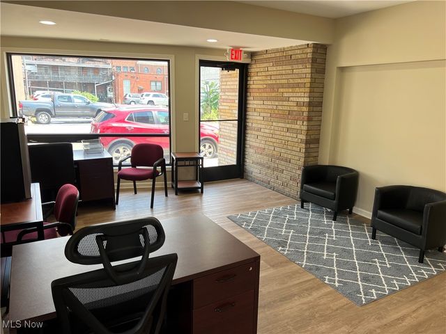 25 S 5th Street, Martins Ferry, OH 43935