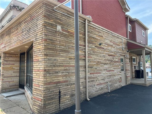 25 S 5th Street, Martins Ferry, OH 43935