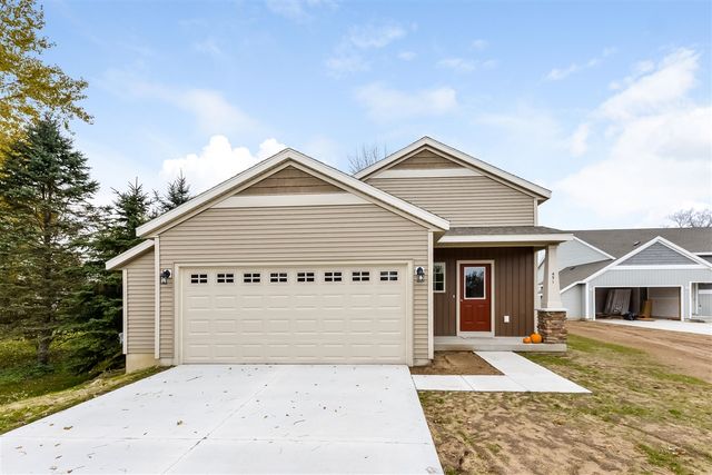 816 Crooks Street, Belding, MI 48809