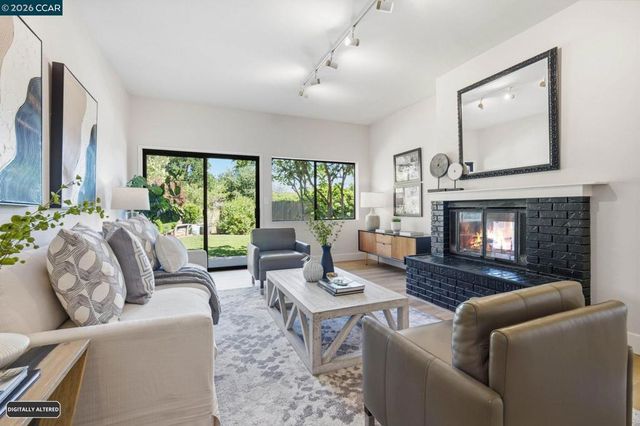 1715 Greenhills Ct, Lafayette, CA 94549