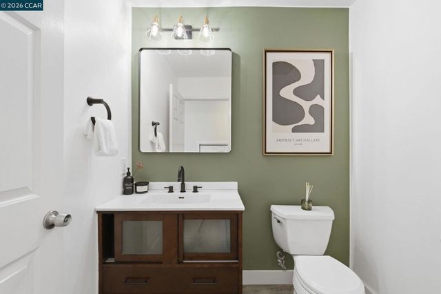 1715 Greenhills Ct, Lafayette, CA 94549