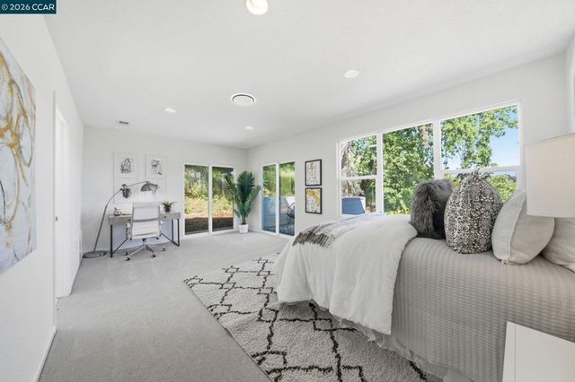 1715 Greenhills Ct, Lafayette, CA 94549