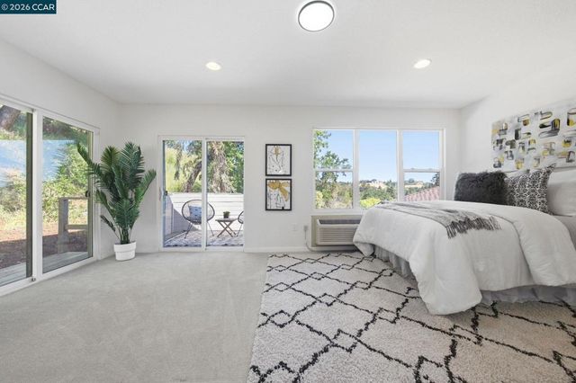 1715 Greenhills Ct, Lafayette, CA 94549