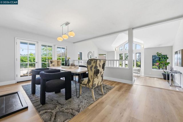 1715 Greenhills Ct, Lafayette, CA 94549