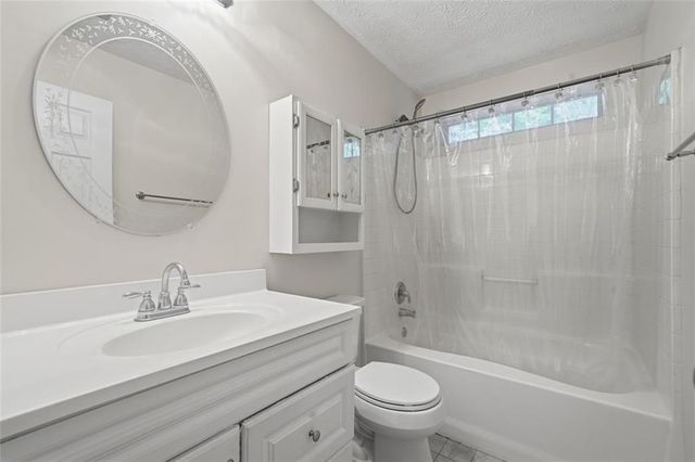 628 Spanish Oak Drive, Acworth, GA 30102