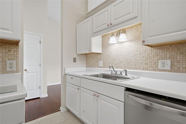 628 Spanish Oak Drive, Acworth, GA 30102