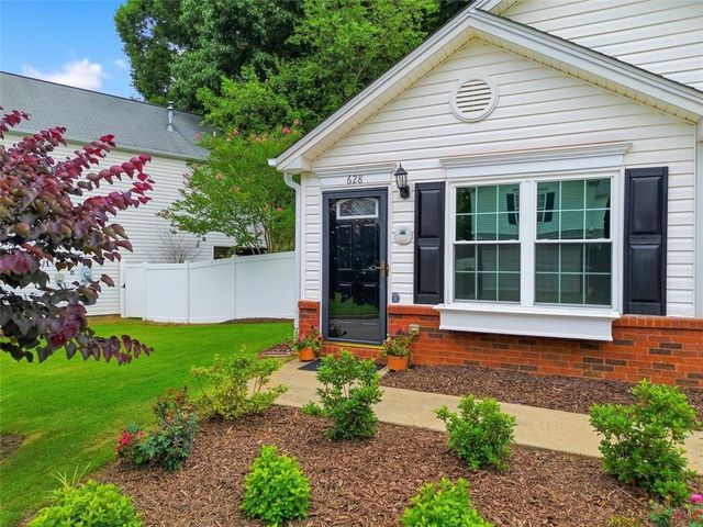 628 Spanish Oak Drive, Acworth, GA 30102