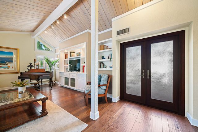 110 E Spearfish Lane, Jupiter, FL 33477