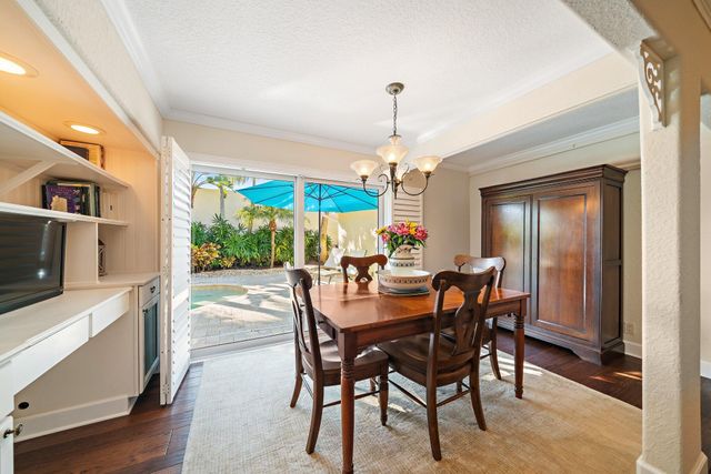 110 E Spearfish Lane, Jupiter, FL 33477