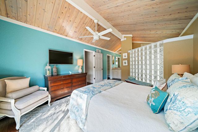 110 E Spearfish Lane, Jupiter, FL 33477