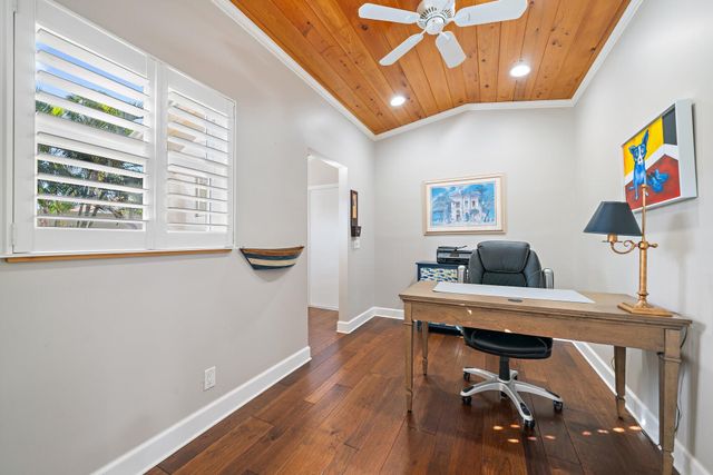 110 E Spearfish Lane, Jupiter, FL 33477