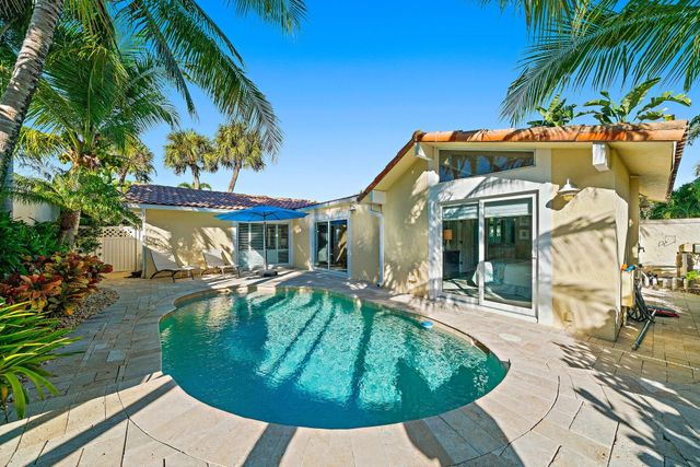 110 E Spearfish Lane, Jupiter, FL 33477