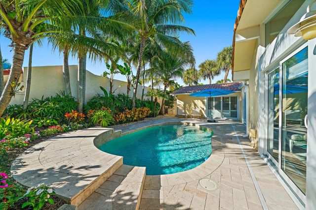 110 E Spearfish Lane, Jupiter, FL 33477