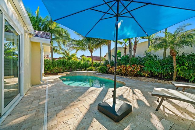 110 E Spearfish Lane, Jupiter, FL 33477