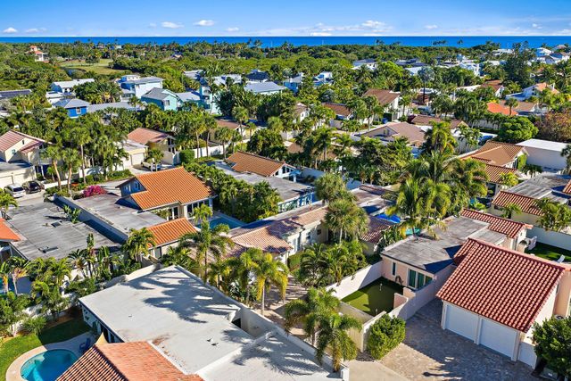 110 E Spearfish Lane, Jupiter, FL 33477