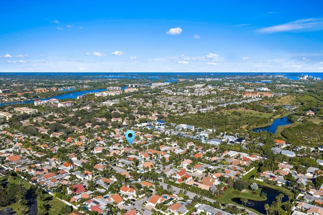110 E Spearfish Lane, Jupiter, FL 33477