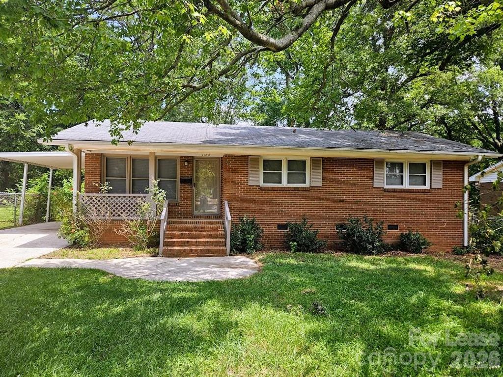 1120 Georgetown Drive, Charlotte, NC 28213