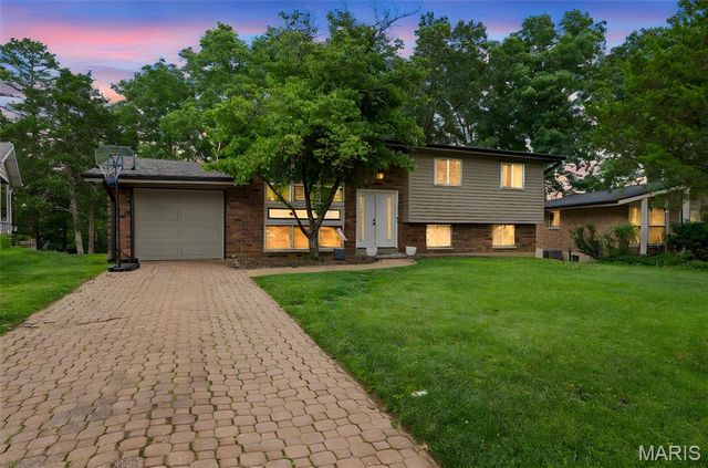 3961 Rodapa Drive, Unincorporated, MO 63125