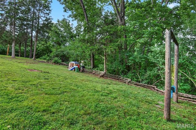 3961 Rodapa Drive, Unincorporated, MO 63125