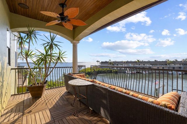 4128 CAUSEWAY VISTA DRIVE, Tampa, FL 33615