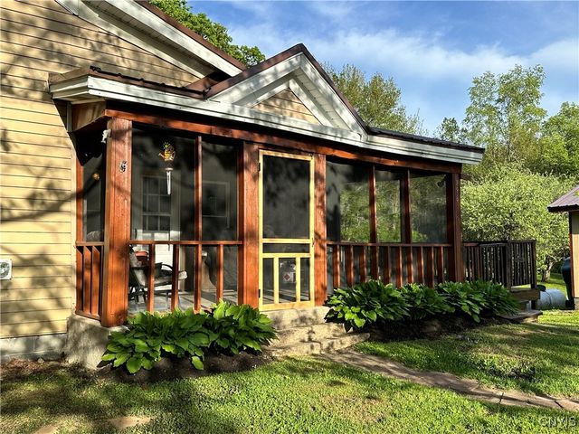 196 County Route 48, Albion, NY 13142
