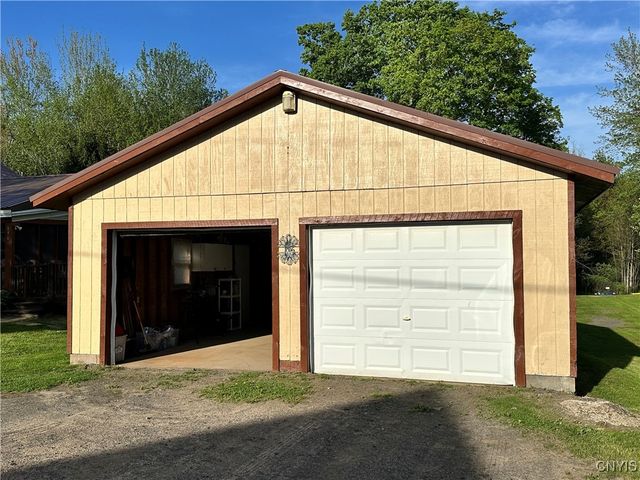 196 County Route 48, Albion, NY 13142
