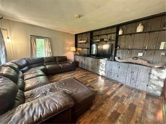 196 County Route 48, Albion, NY 13142