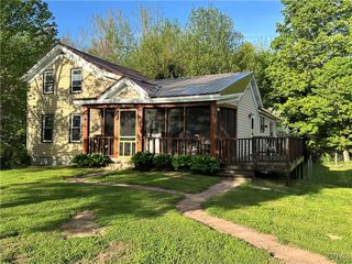 196 County Route 48, Albion, NY 13142