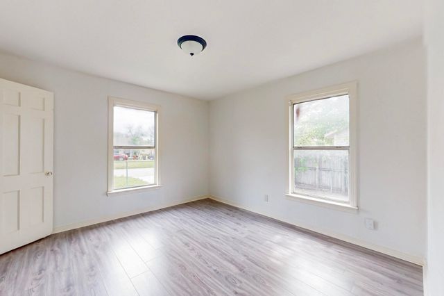 1203 Harrington Avenue, Fort Worth, TX 76164