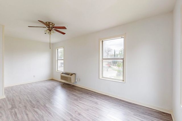 1203 Harrington Avenue, Fort Worth, TX 76164