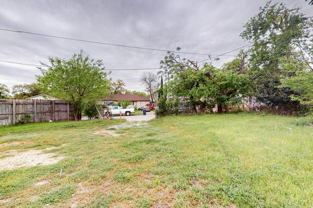 1203 Harrington Avenue, Fort Worth, TX 76164