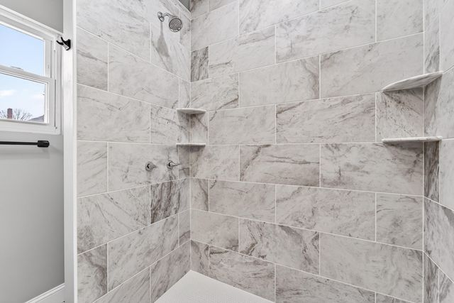 1015 Rugby BLVD, Roanoke, VA 24017