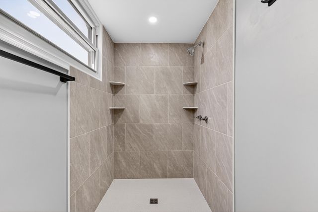 1015 Rugby BLVD, Roanoke, VA 24017