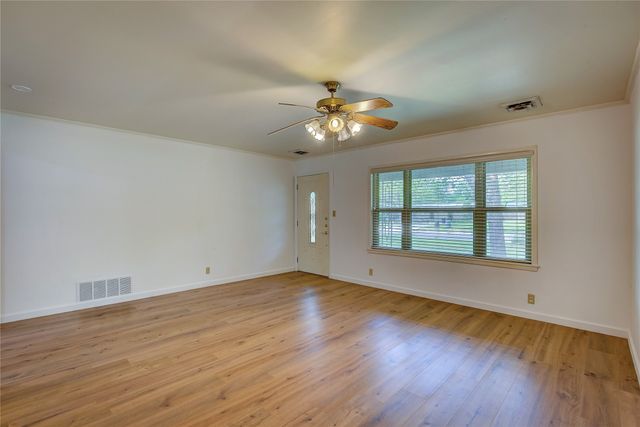 2506 Washington Street, Commerce, TX 75428