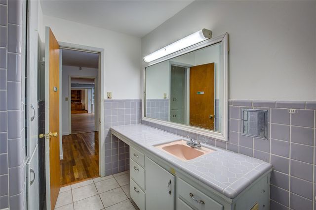 2506 Washington Street, Commerce, TX 75428