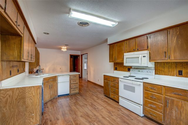 2506 Washington Street, Commerce, TX 75428