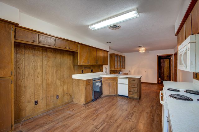 2506 Washington Street, Commerce, TX 75428