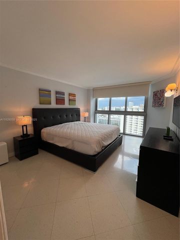 2655 Collins Ave 2105, Miami Beach, FL 33140