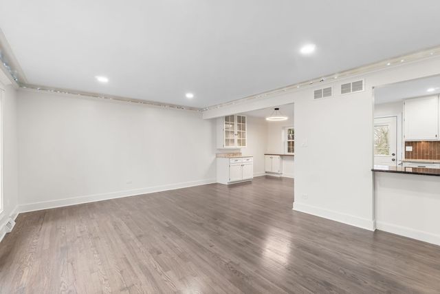 18W089 Claremont Drive, Darien, IL 60561