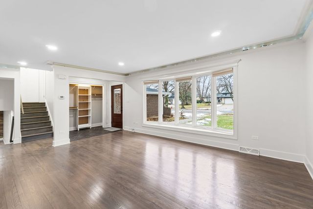 18W089 Claremont Drive, Darien, IL 60561