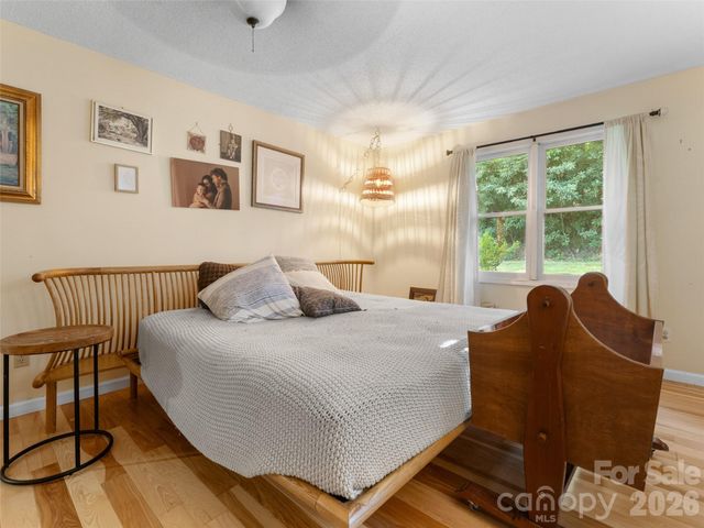 58 Pittman Road, Fletcher, NC 28732