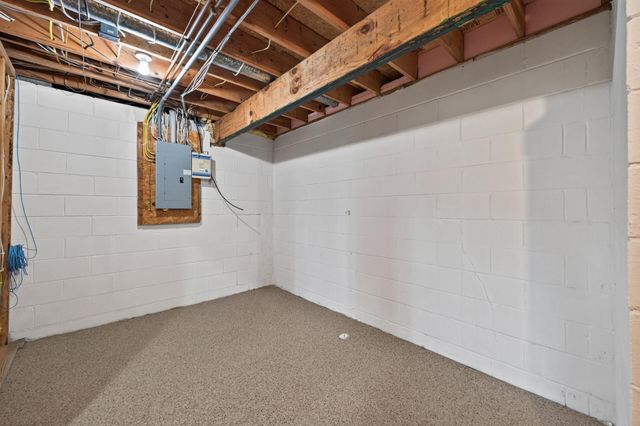 3569 Gershwin Avenue N, Oakdale, MN 55128