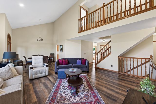 3569 Gershwin Avenue N, Oakdale, MN 55128