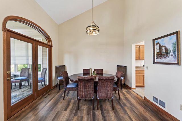 3569 Gershwin Avenue N, Oakdale, MN 55128
